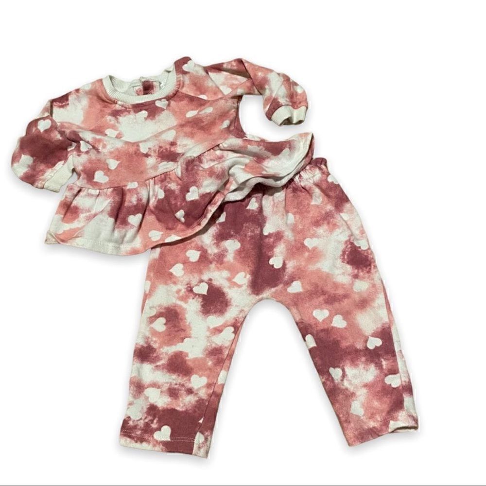 Grayson Mini Tye Die Heart Outfit. Size 12 months.